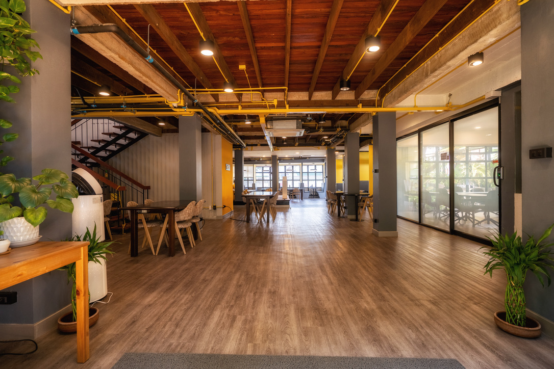 Yellow Coworking