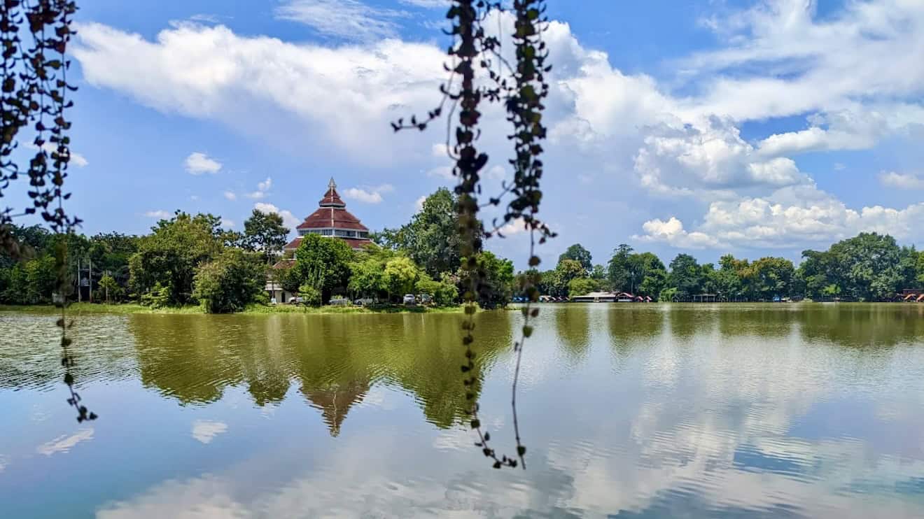 Rama IX Lanna Park